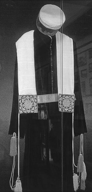 Иллюстрация к книге — Всеобщая история религий мира [_665.jpg]