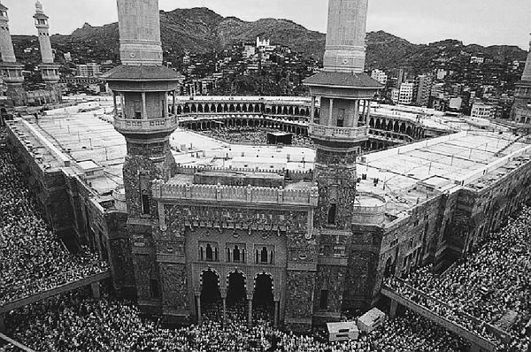 Иллюстрация к книге — Всеобщая история религий мира [_843.jpg]