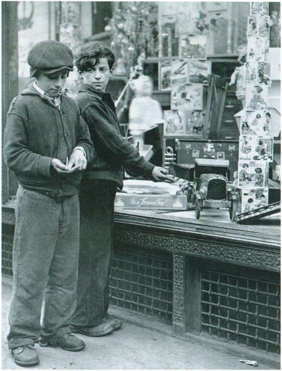 Иллюстрация к книге — Повседневная жизнь Соединенных Штатов в эпоху процветания и "сухого закона" [i_017.jpg]