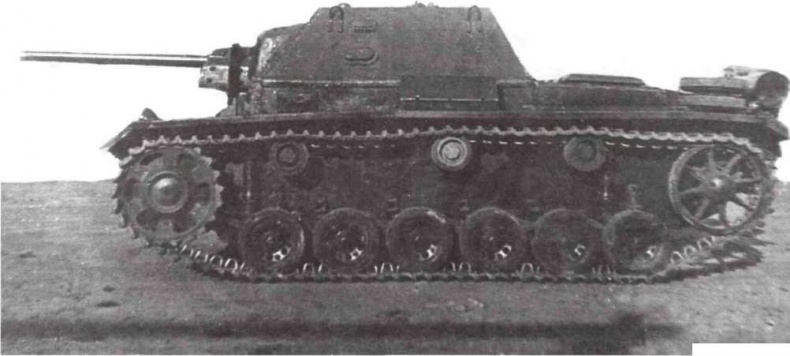 Иллюстрация к книге — Трофейные танки Красной Армии [i_093.jpg]