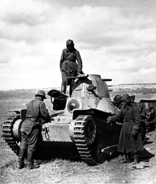 Иллюстрация к книге — Танки на Халхин-Голе. Необъявленная война Сталина [i_002.jpg]