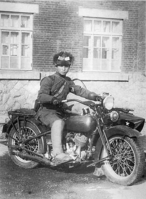 Иллюстрация к книге — Танки на Халхин-Голе. Необъявленная война Сталина [i_016.jpg]