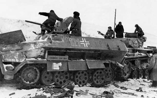 Иллюстрация к книге — Танки в Харьковской катастрофе 1942 года [i_003.jpg]