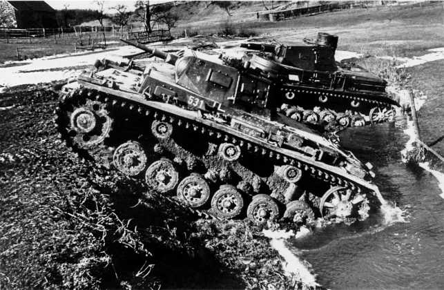 Иллюстрация к книге — Танки в Харьковской катастрофе 1942 года [i_009.jpg]