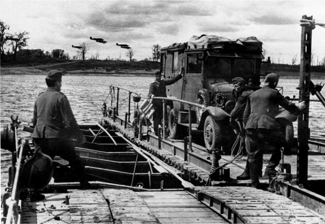 Иллюстрация к книге — Танки в Харьковской катастрофе 1942 года [i_019.jpg]