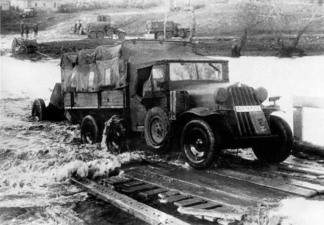 Иллюстрация к книге — Танки в Харьковской катастрофе 1942 года [i_077.jpg]