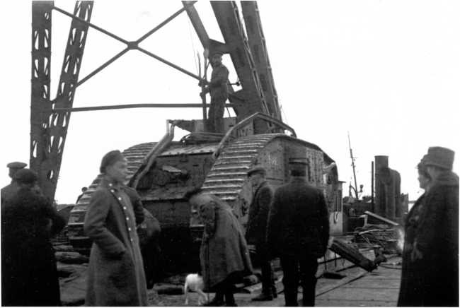 Иллюстрация к книге — Танки в Гражданской войне [i_070.jpg]