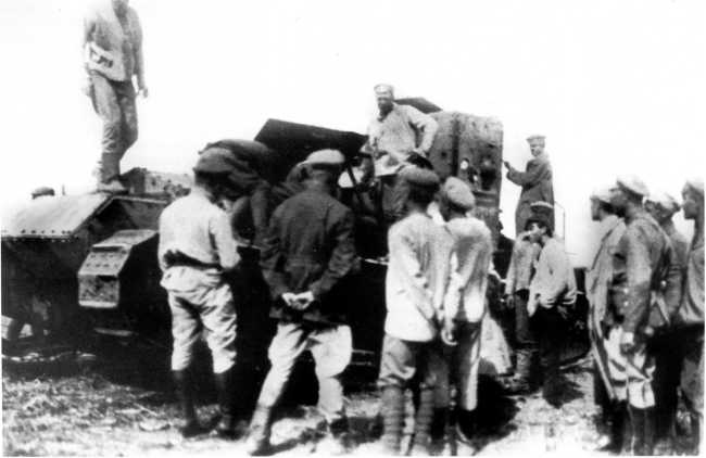 Иллюстрация к книге — Танки в Гражданской войне [i_083.jpg]