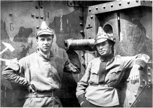 Иллюстрация к книге — Танки в Гражданской войне [i_109.jpg]