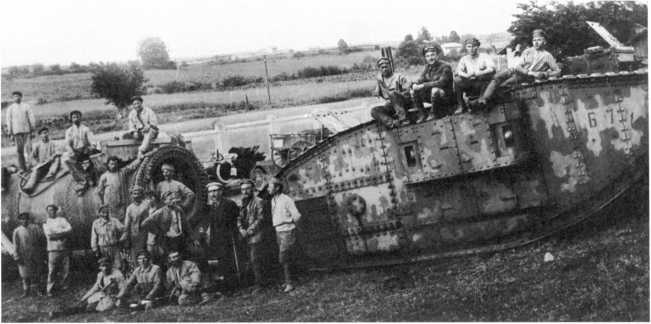 Иллюстрация к книге — Танки в Гражданской войне [i_118.jpg]