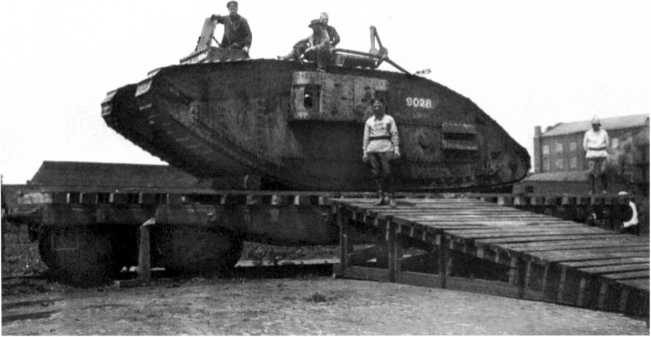 Иллюстрация к книге — Танки в Гражданской войне [i_124.jpg]