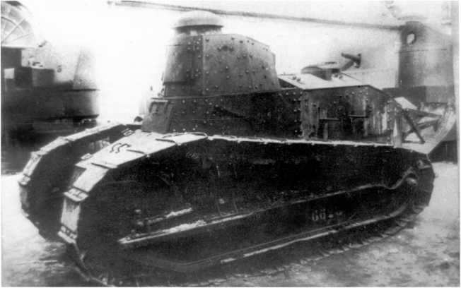 Иллюстрация к книге — Танки в Гражданской войне [i_130.jpg]