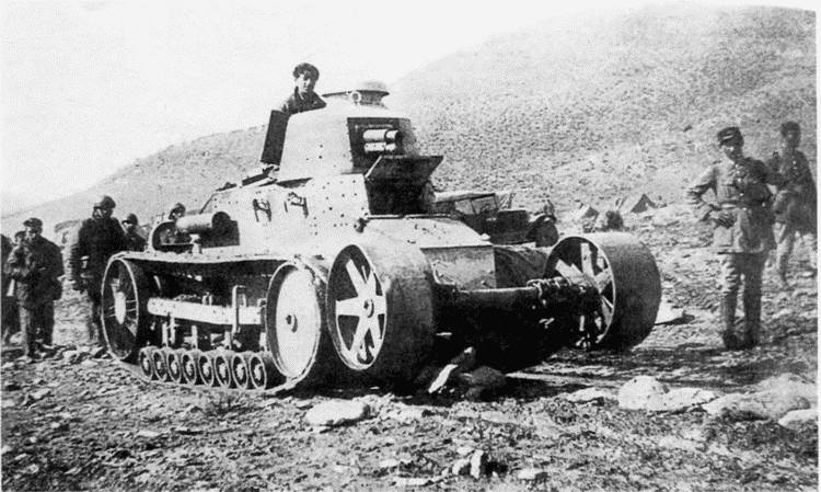 Иллюстрация к книге — Танк №1 "Рено ФТ-17". Первый, легендарный [i_044.jpg]