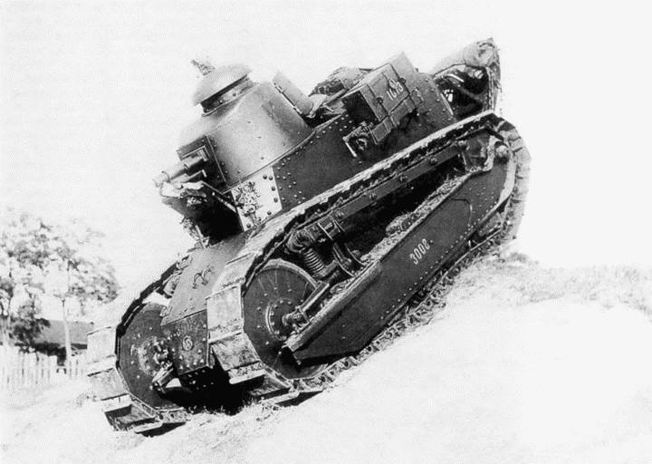 Иллюстрация к книге — Танк №1 "Рено ФТ-17". Первый, легендарный [i_060.jpg]