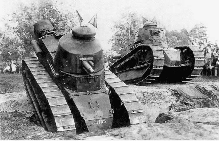 Иллюстрация к книге — Танк №1 "Рено ФТ-17". Первый, легендарный [i_070.jpg]