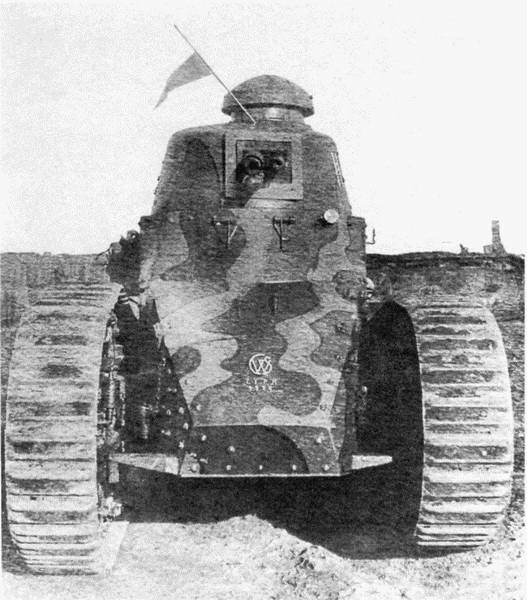 Иллюстрация к книге — Танк №1 "Рено ФТ-17". Первый, легендарный [i_072.jpg]