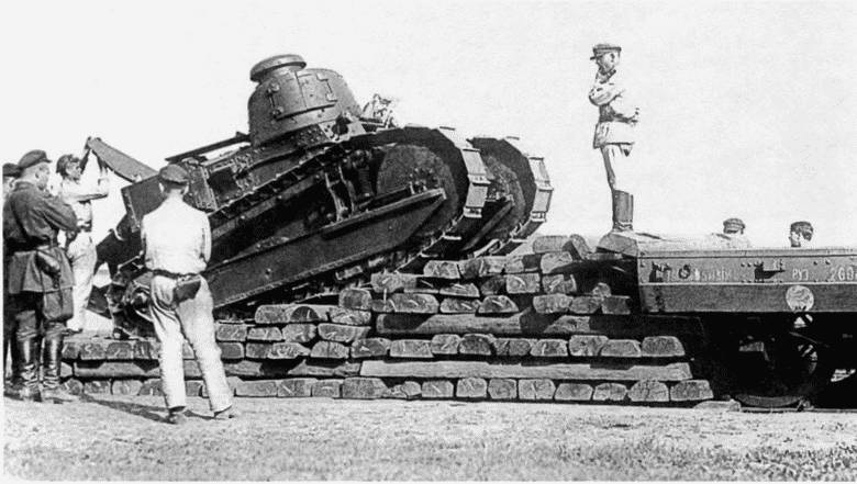 Иллюстрация к книге — Танк №1 "Рено ФТ-17". Первый, легендарный [i_078.jpg]