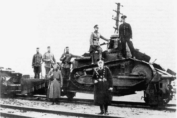 Иллюстрация к книге — Танк №1 "Рено ФТ-17". Первый, легендарный [i_097.jpg]