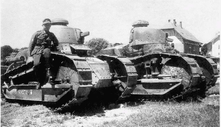 Иллюстрация к книге — Танк №1 "Рено ФТ-17". Первый, легендарный [i_098.jpg]