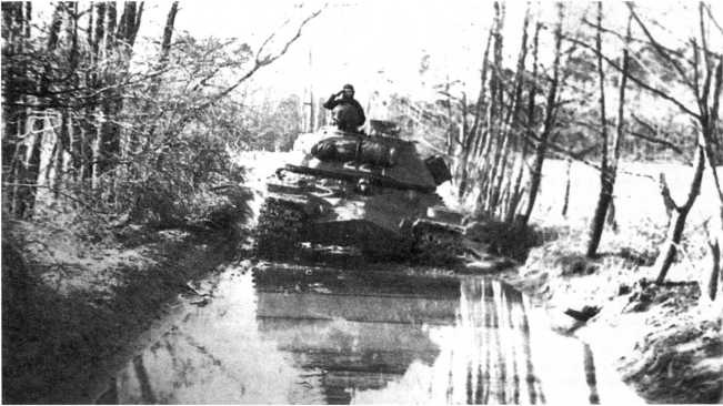 Иллюстрация к книге — Сверхсекретный Т-10 [i_067.jpg]