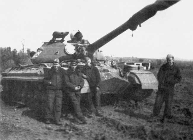 Иллюстрация к книге — Сверхсекретный Т-10 [i_107.jpg]