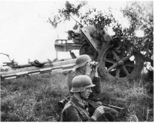 Иллюстрация к книге — Противотанковая артиллерия Вермахта во Второй Мировой войне. От "дверных колотушек" до "убийц танков" [i_058.jpg]