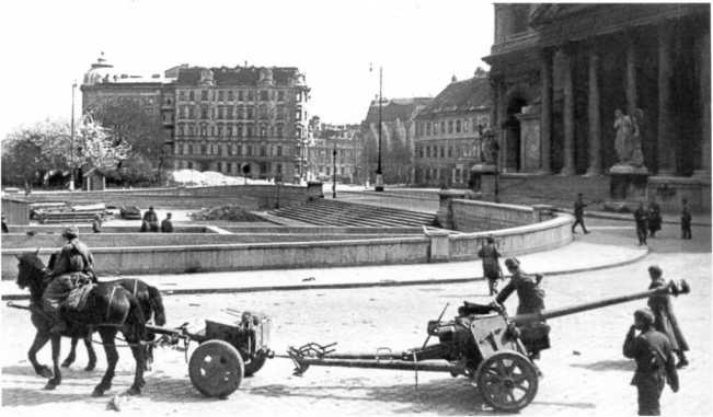 Иллюстрация к книге — Противотанковая артиллерия Вермахта во Второй Мировой войне. От "дверных колотушек" до "убийц танков" [i_163.jpg]