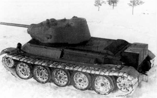 Иллюстрация к книге — Наследники «Тридцатьчетверки» – Т-34М, Т-43, Т-34-100, Т-44 [i_034.jpg]