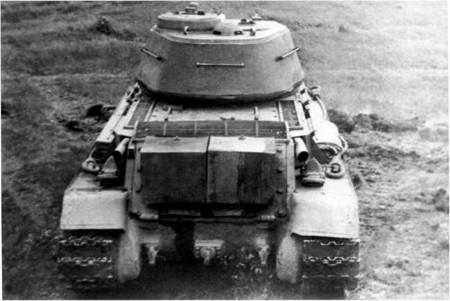 Иллюстрация к книге — Наследники «Тридцатьчетверки» – Т-34М, Т-43, Т-34-100, Т-44 [i_043.jpg]