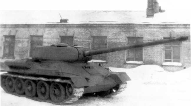 Иллюстрация к книге — Наследники «Тридцатьчетверки» – Т-34М, Т-43, Т-34-100, Т-44 [i_073.jpg]