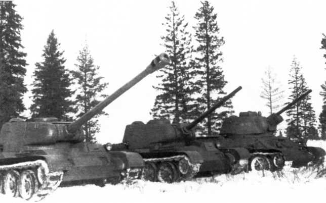 Иллюстрация к книге — Наследники «Тридцатьчетверки» – Т-34М, Т-43, Т-34-100, Т-44 [i_084.jpg]