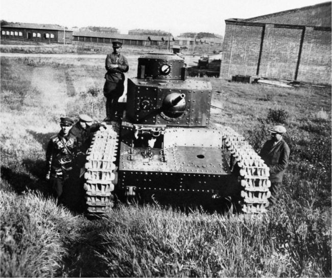 Иллюстрация к книге — Маневренные танки СССР Т-12, Т-24, ТГ, Д-4 и др. [i_023.jpg]