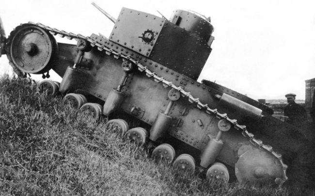 Иллюстрация к книге — Маневренные танки СССР Т-12, Т-24, ТГ, Д-4 и др. [i_024.jpg]