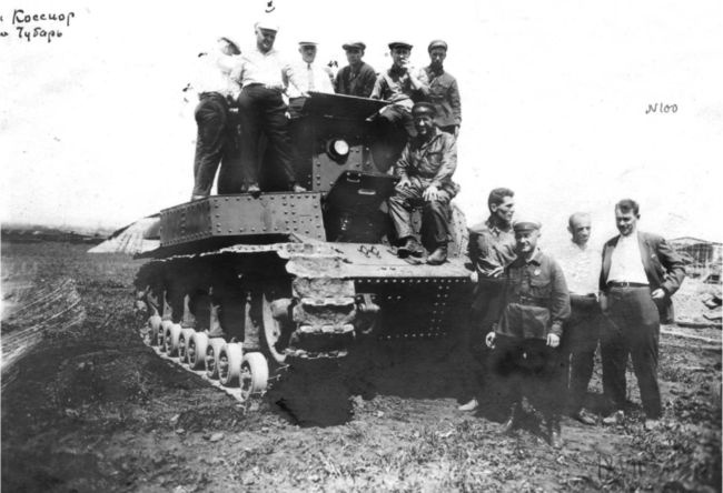 Иллюстрация к книге — Маневренные танки СССР Т-12, Т-24, ТГ, Д-4 и др. [i_028.jpg]