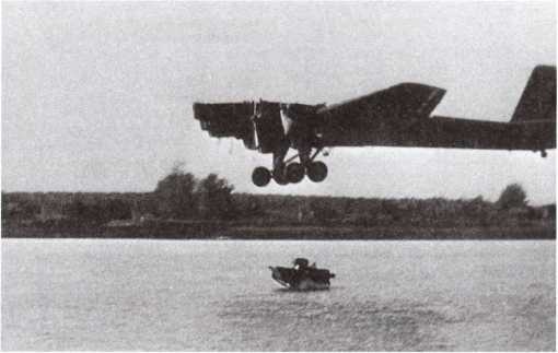 Иллюстрация к книге — "Чудо-оружие" Сталина. Плавающие танки Великой Отечественной Т-37, Т-38, Т-40 [i_031.jpg]