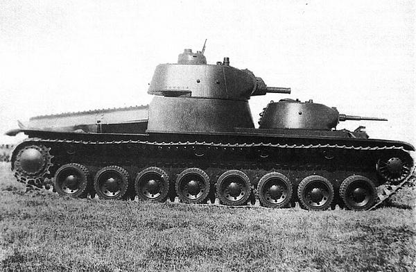 Иллюстрация к книге — Танк прорыва КВ. "Клим Ворошилов" [i_005.jpg]