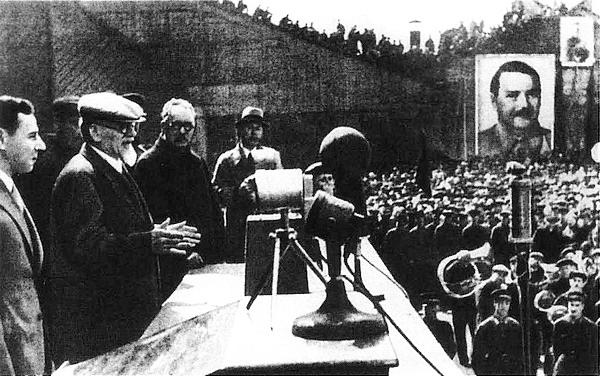 Иллюстрация к книге — Танк прорыва КВ. "Клим Ворошилов" [i_027.jpg]