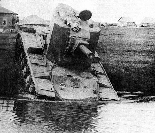 Иллюстрация к книге — Танк прорыва КВ. "Клим Ворошилов" [i_029.jpg]