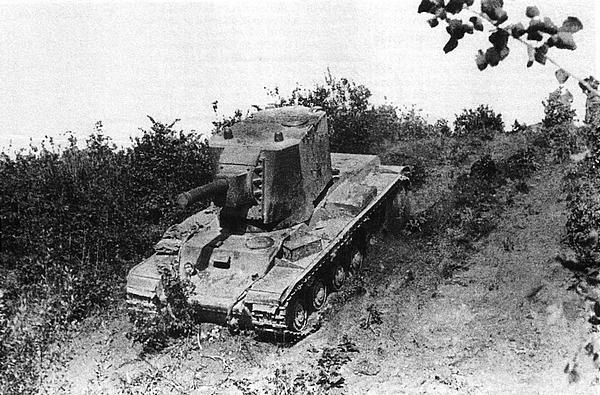 Иллюстрация к книге — Танк прорыва КВ. "Клим Ворошилов" [i_031.jpg]