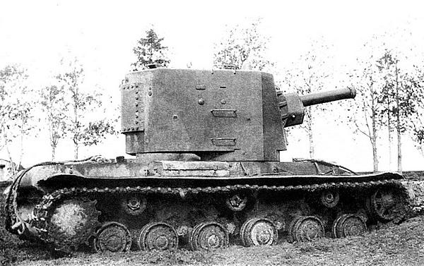 Иллюстрация к книге — Танк прорыва КВ. "Клим Ворошилов" [i_046.jpg]