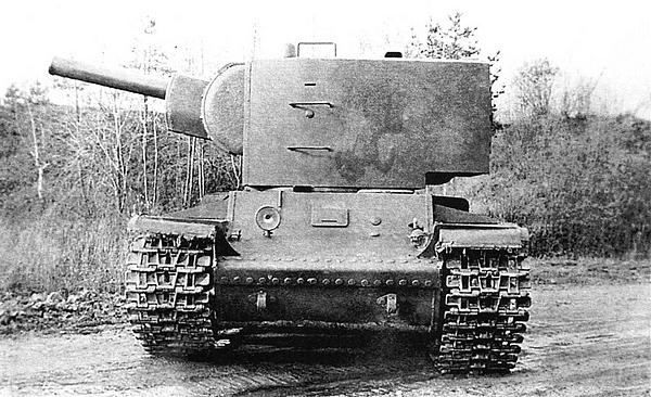 Иллюстрация к книге — Танк прорыва КВ. "Клим Ворошилов" [i_047.jpg]