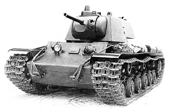 Иллюстрация к книге — Танк прорыва КВ. "Клим Ворошилов" [i_048.jpg]
