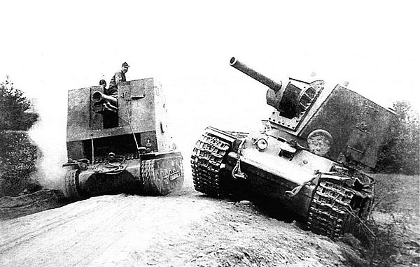 Иллюстрация к книге — Танк прорыва КВ. "Клим Ворошилов" [i_062.jpg]