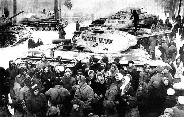 Иллюстрация к книге — Танк прорыва КВ. "Клим Ворошилов" [i_069.jpg]