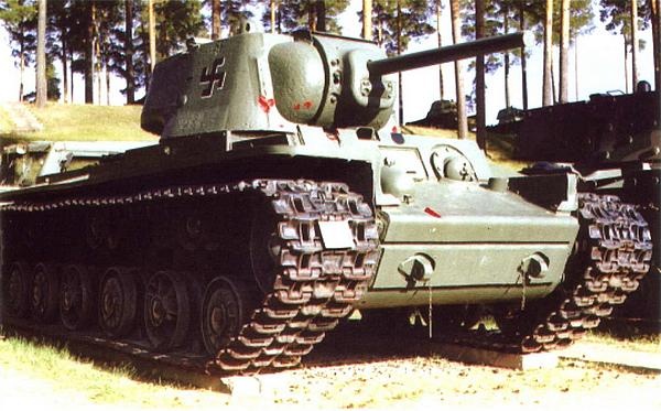 Иллюстрация к книге — Танк прорыва КВ. "Клим Ворошилов" [i_134.jpg]