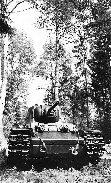 Иллюстрация к книге — Танк прорыва КВ. "Клим Ворошилов" [i_161.jpg]