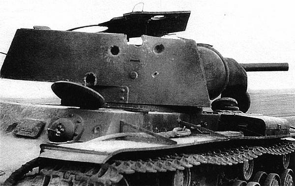 Иллюстрация к книге — Танк прорыва КВ. "Клим Ворошилов" [i_163.jpg]