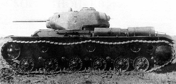 Иллюстрация к книге — Танк прорыва КВ. "Клим Ворошилов" [i_167.jpg]