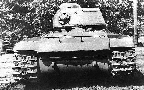 Иллюстрация к книге — Танк прорыва КВ. "Клим Ворошилов" [i_188.jpg]