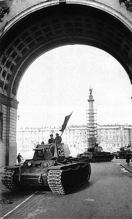 Иллюстрация к книге — Танк прорыва КВ. "Клим Ворошилов" [i_218.jpg]